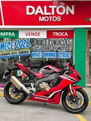 HONDA CBR 1000RR FIREBLADE HONDA CBR 1000RR FIREBLADE